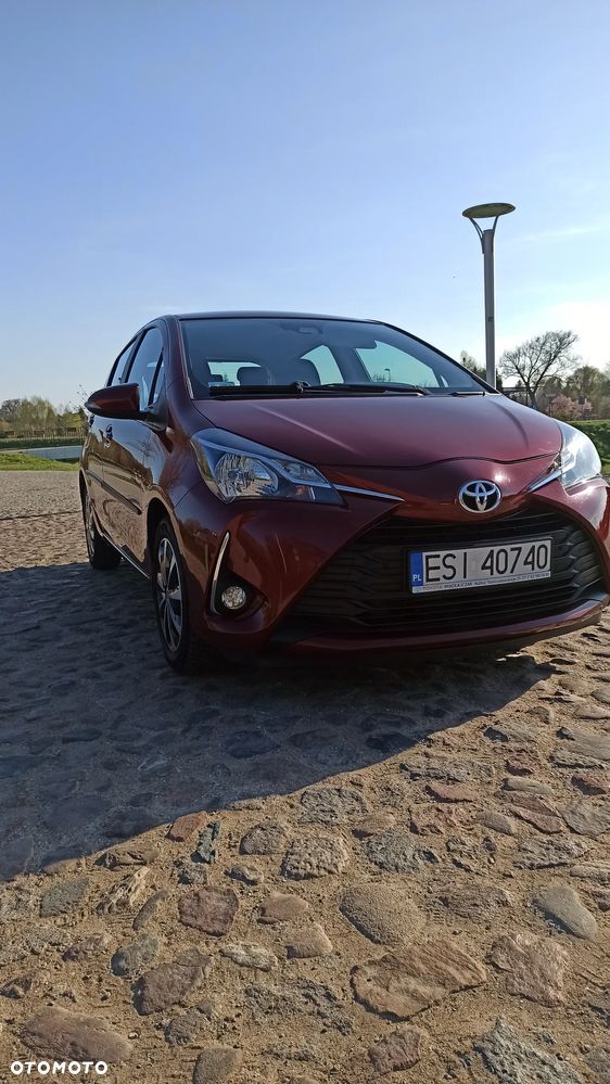 Toyota Yaris 1.5 Premium CVT - 2