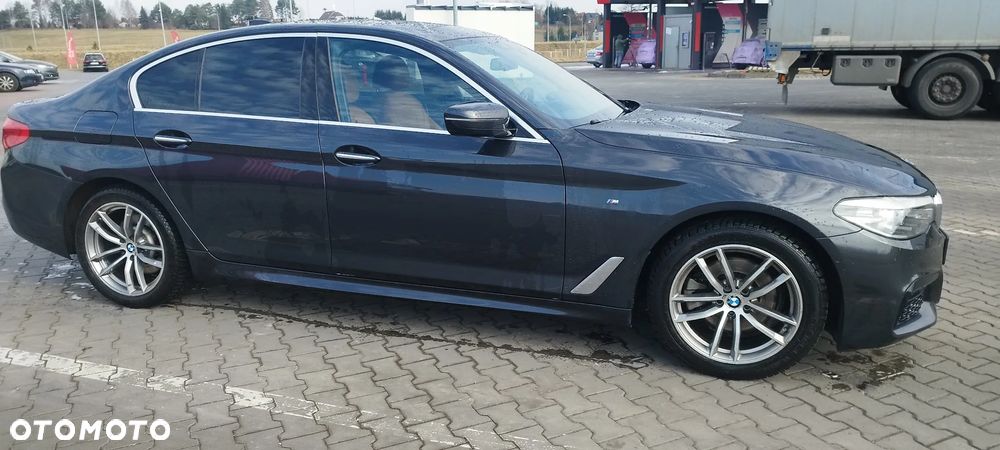 BMW Seria 5 520d M Sport - 3