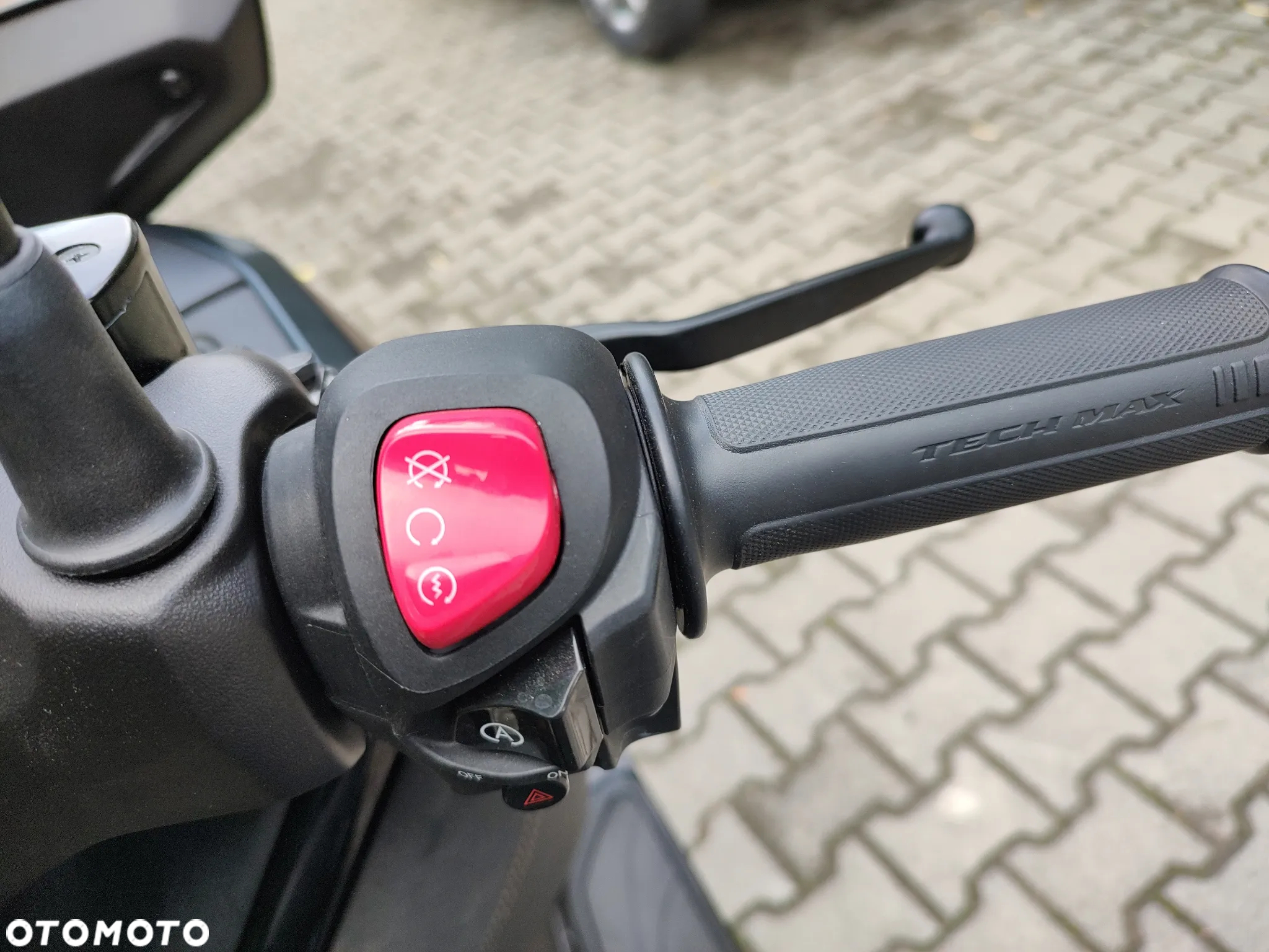 Yamaha X-max - 19