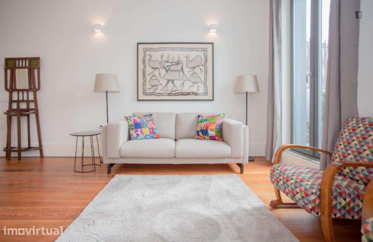 Apartamento com 2 quartos - localizado em Miragaia Porto - Grande imagem: 4/24