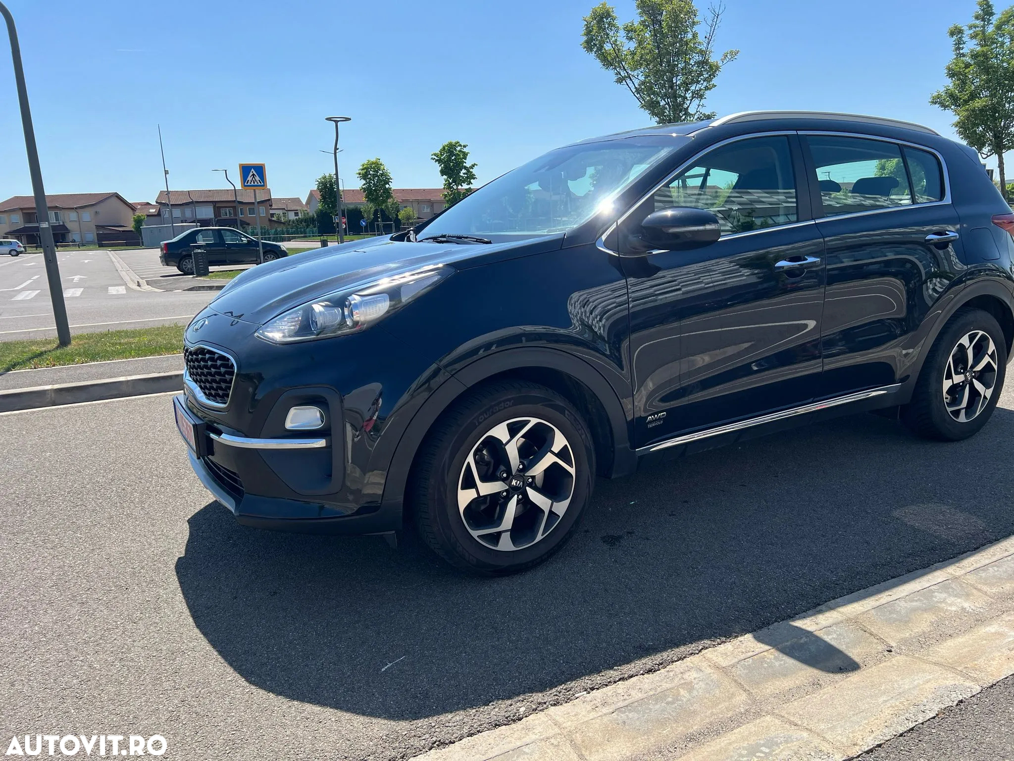 Kia Sportage 1.6 CRDI AWD Eco-Dynamics+ (48V M-H) DCT Black Edition - 8