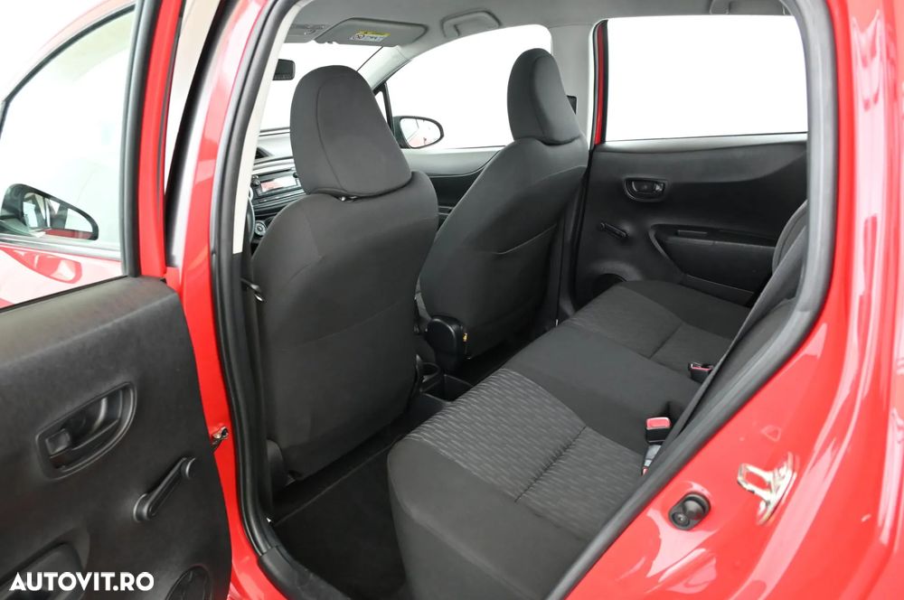 Toyota Yaris 1.0 VVT-i Cool - 15