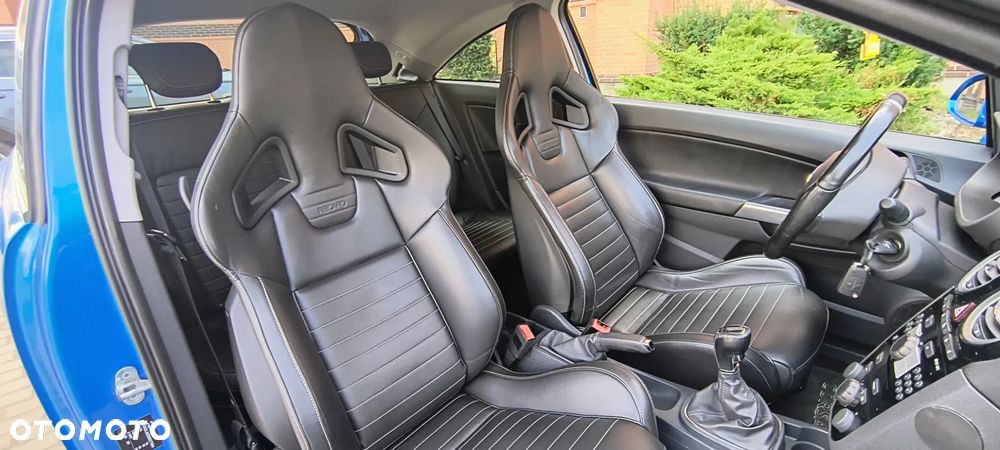 Opel Corsa 1.6 Turbo OPC - 14
