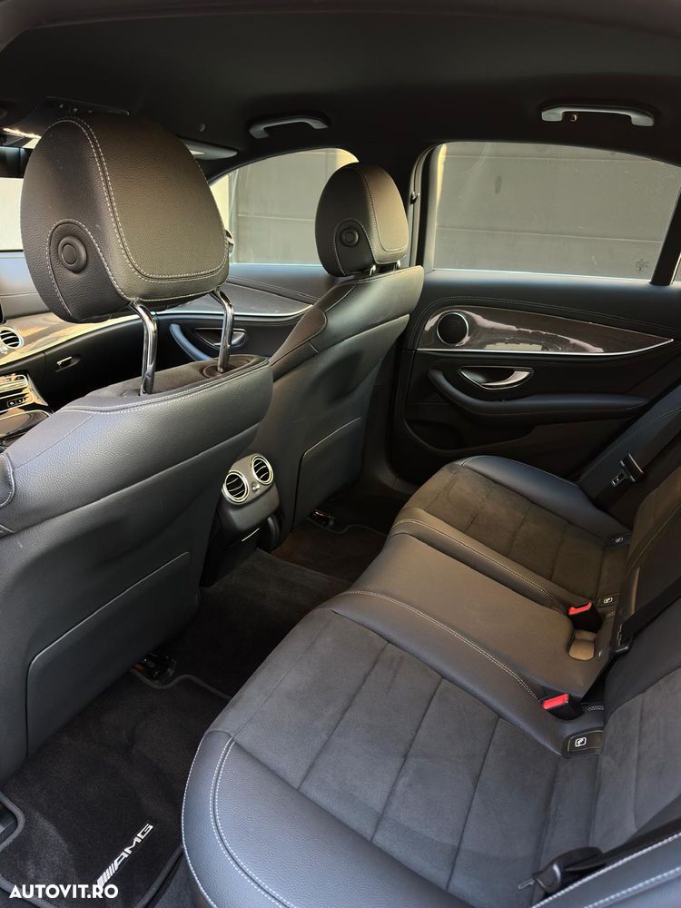 Mercedes-Benz E 300 9G-TRONIC AMG Line - 7