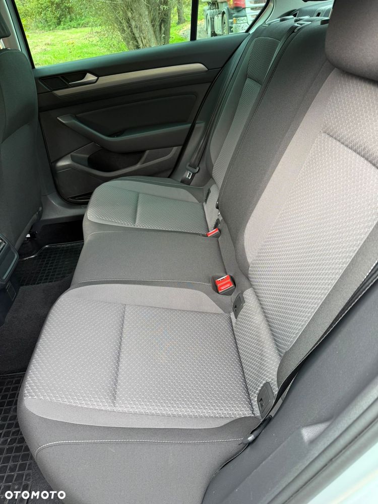 Volkswagen Passat 1.5 TSI EVO Essence DSG - 34