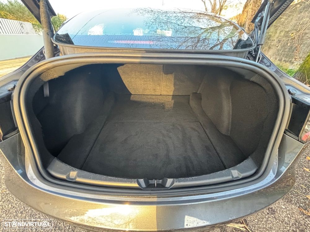 Tesla Model 3 Long Range Tração Traseira - 16
