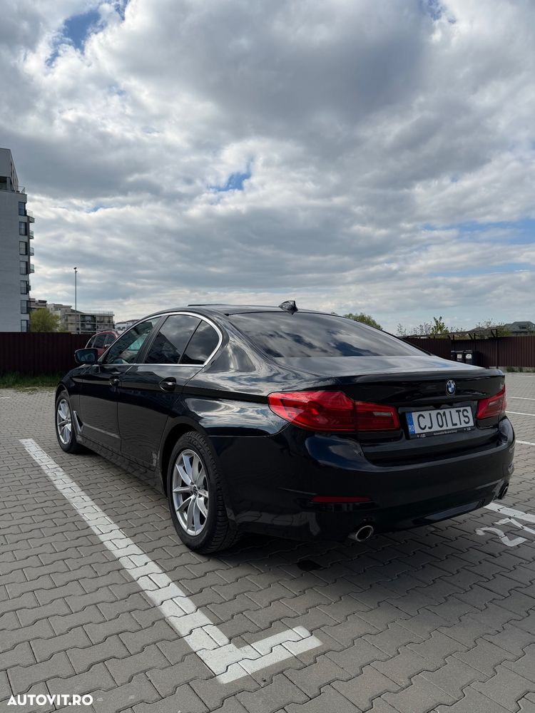 BMW Seria 5 520d xDrive AT - 3