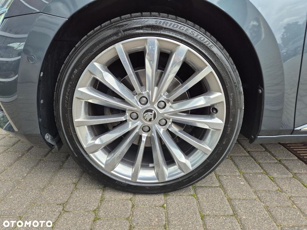 Skoda Superb 2.0 TDI SCR 4x4 L&K DSG - 38