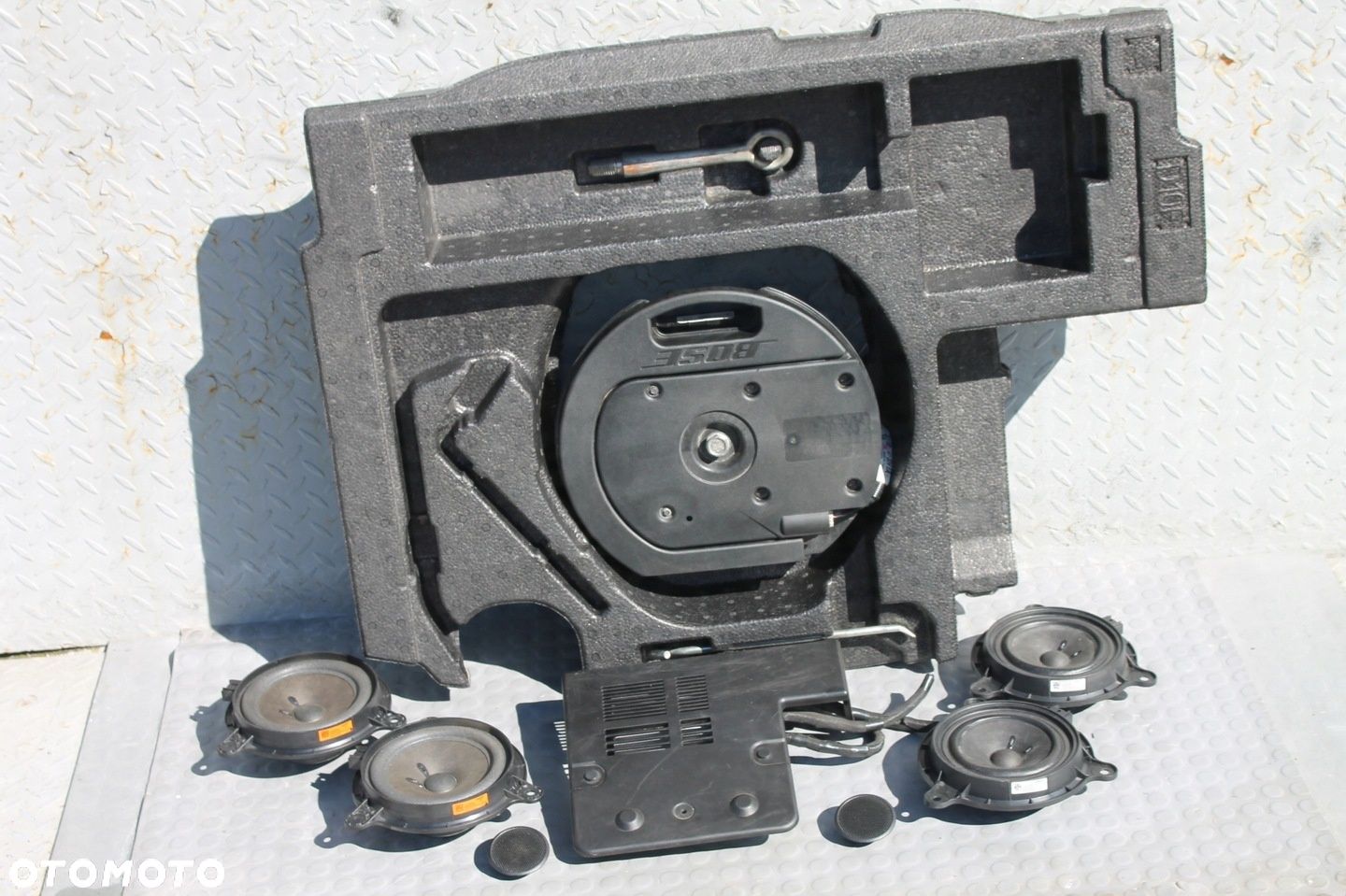 NAGŁOŚNIENIE BOSE WZMACNIACZ SUBWOOFER GŁOŚNIK MAZDA CX-3 14-21 - 1