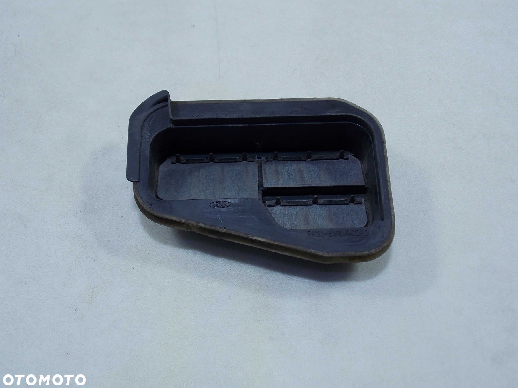 FORD TRANSIT CUSTOM 13-21 KRATKA WENTYLACYJNA TYL BK21-B280B63-B - 1