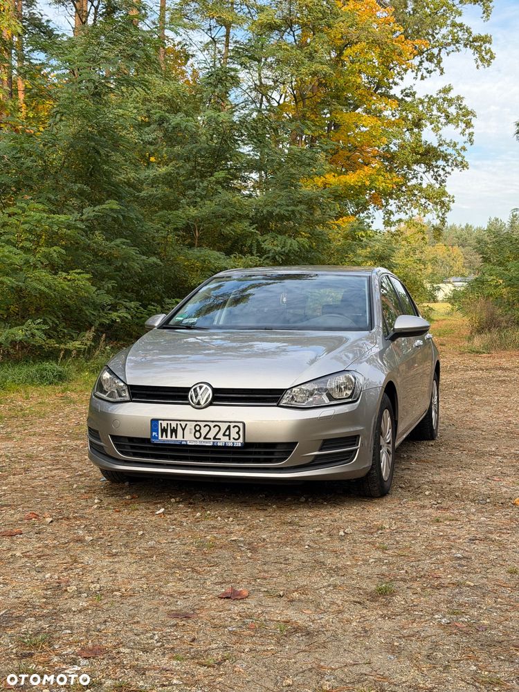 Volkswagen Golf - 1