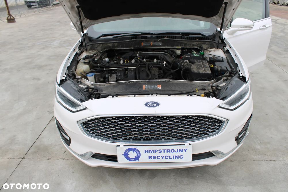 Ford Fusion 2.0 EcoBoost Titanium - 13