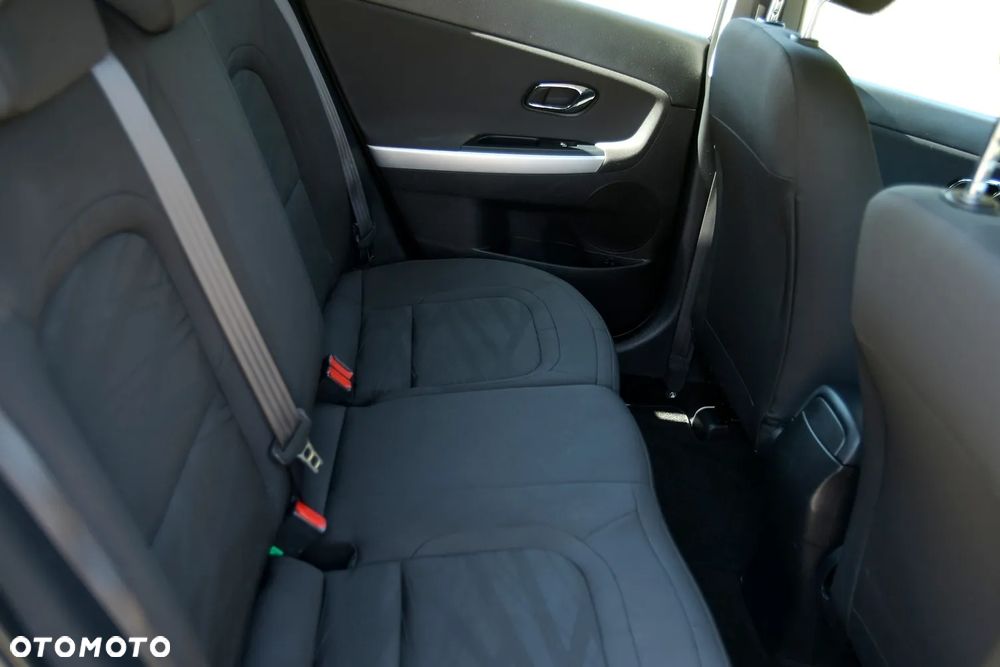 Kia Ceed 1.6 GDI Dream Team Edition - 21