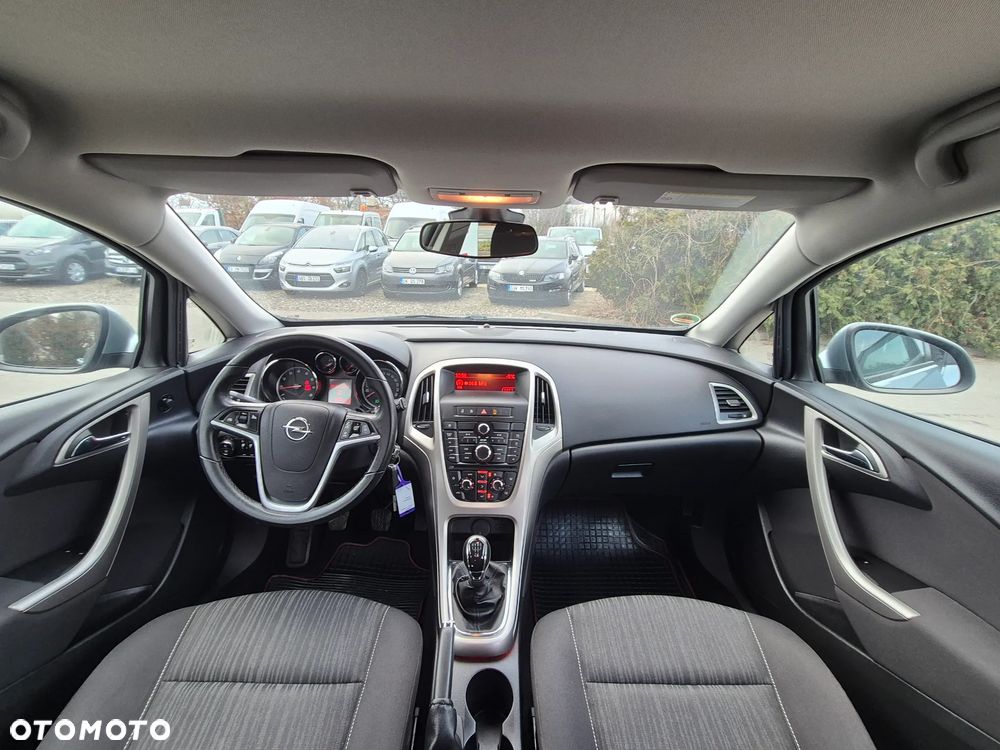 Opel Astra 1.6 Style - 30