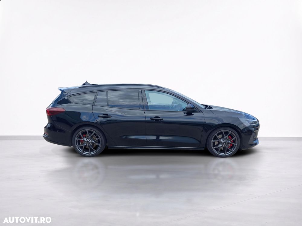 Ford Focus - 7