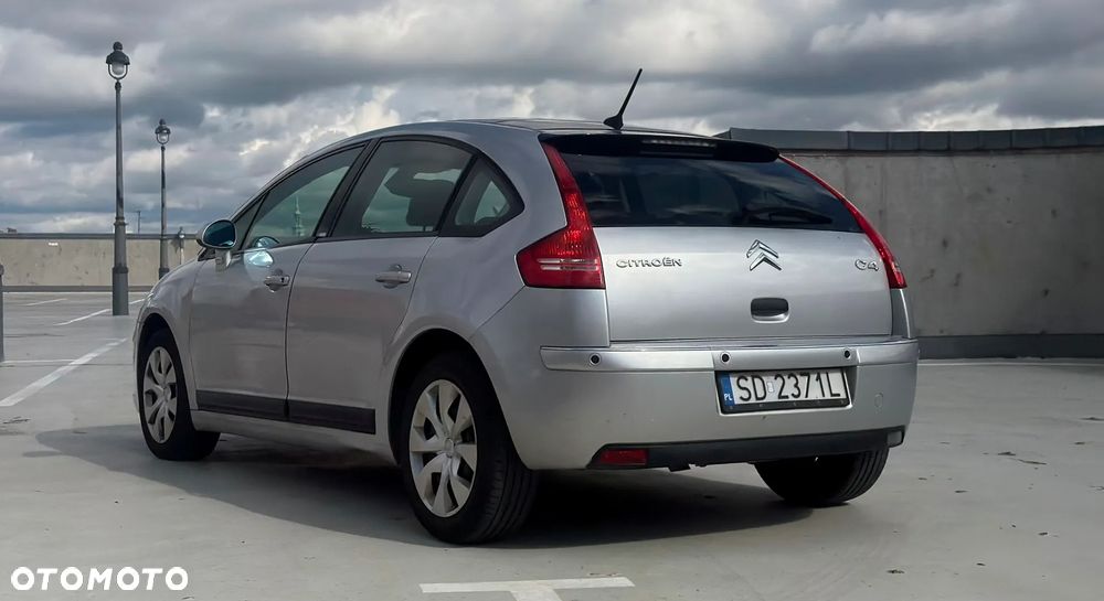 Citroën C4 HDi 110 FAP Exclusive - 6