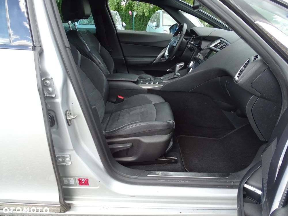 Citroën DS5 2.0 HDi SportChic - 17