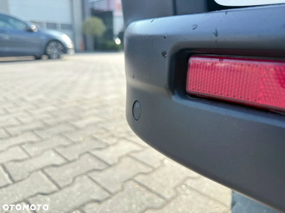 Renault Trafic Grand 2.0 dCi - 7