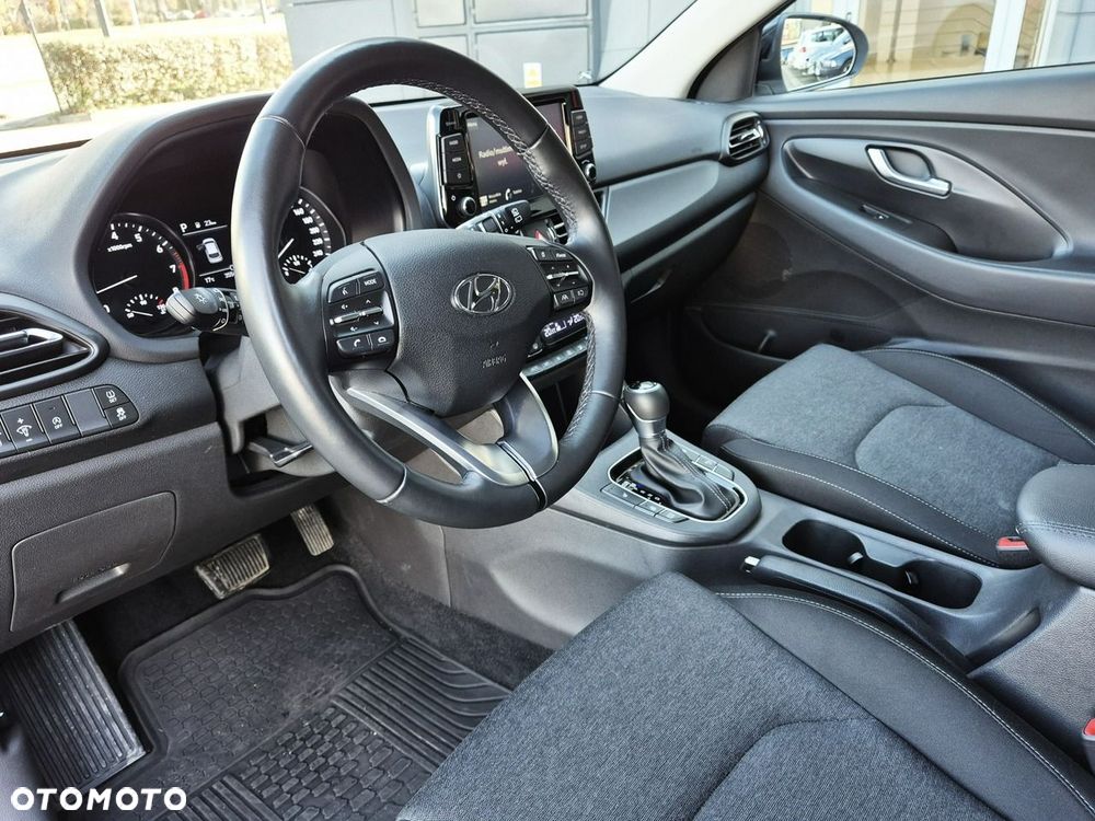 Hyundai i30 1.0 T-GDI Smart - 10