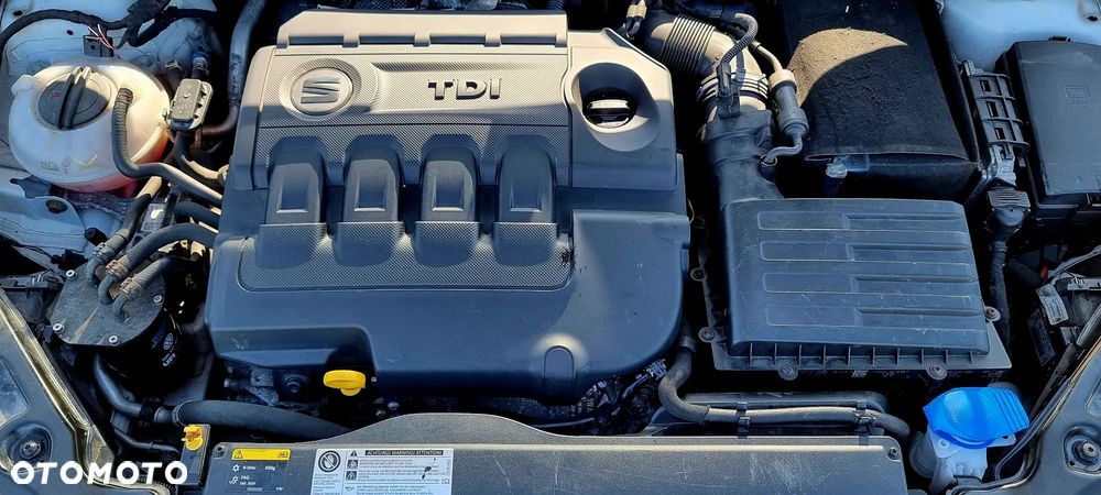 Seat Leon 2.0 TDI DPF Ecomotive DSG FR - 32