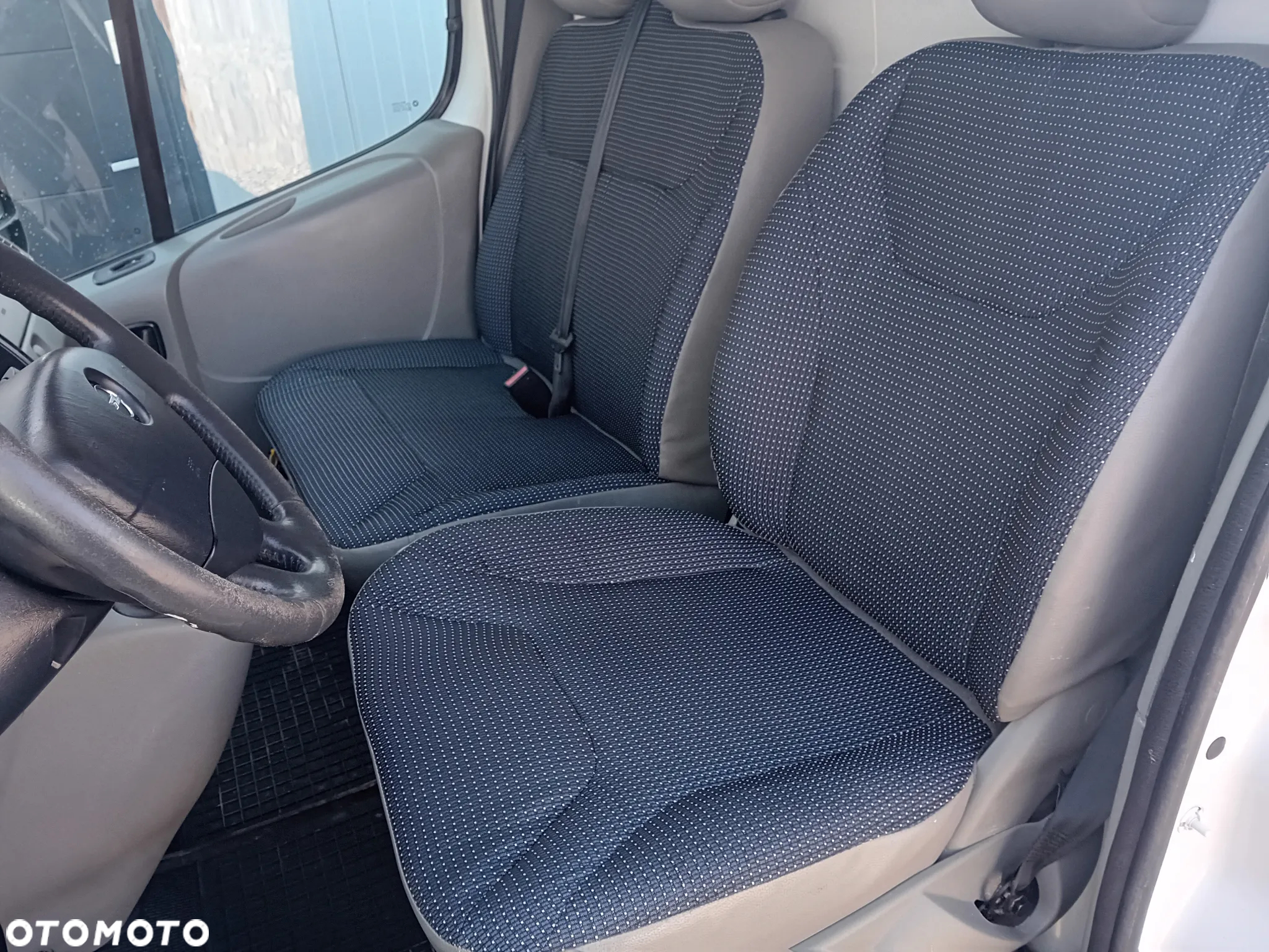Opel Vivaro - 15