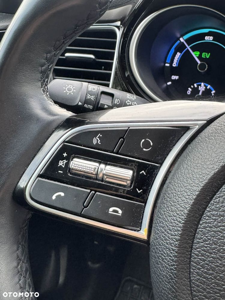 Kia XCeed - 12