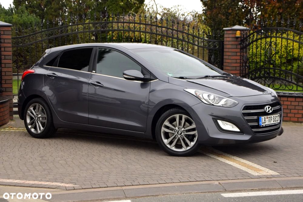 Hyundai i30 blue 1.6 GDI Passion - 3
