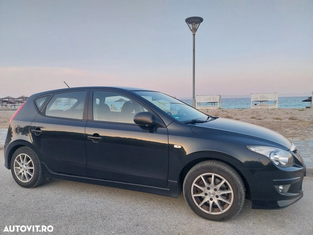 Hyundai i30 1.4 FIFA WM Edition - 9