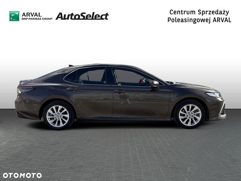 Toyota Camry 2.5 Hybrid Comfort CVT - 8
