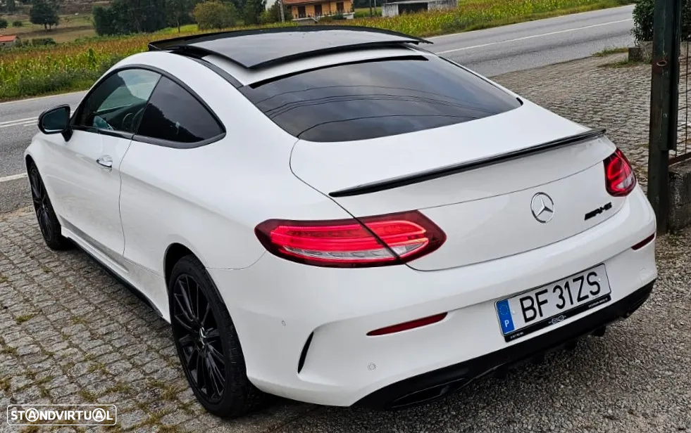 Mercedes-Benz C 250 d Coupe 9G-TRONIC AMG Line - 23