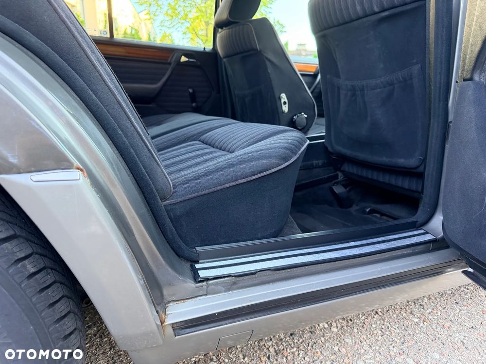 Mercedes-Benz W124 (1984-1993) - 27