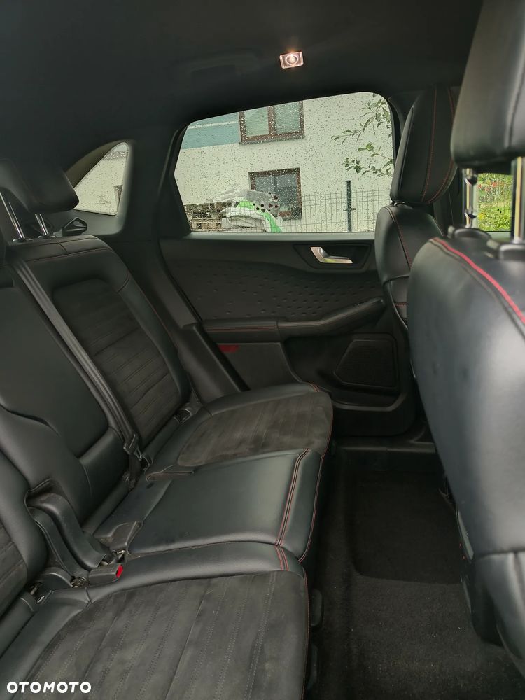 Ford Kuga 1.5 EcoBoost FWD ST-Line X - 11