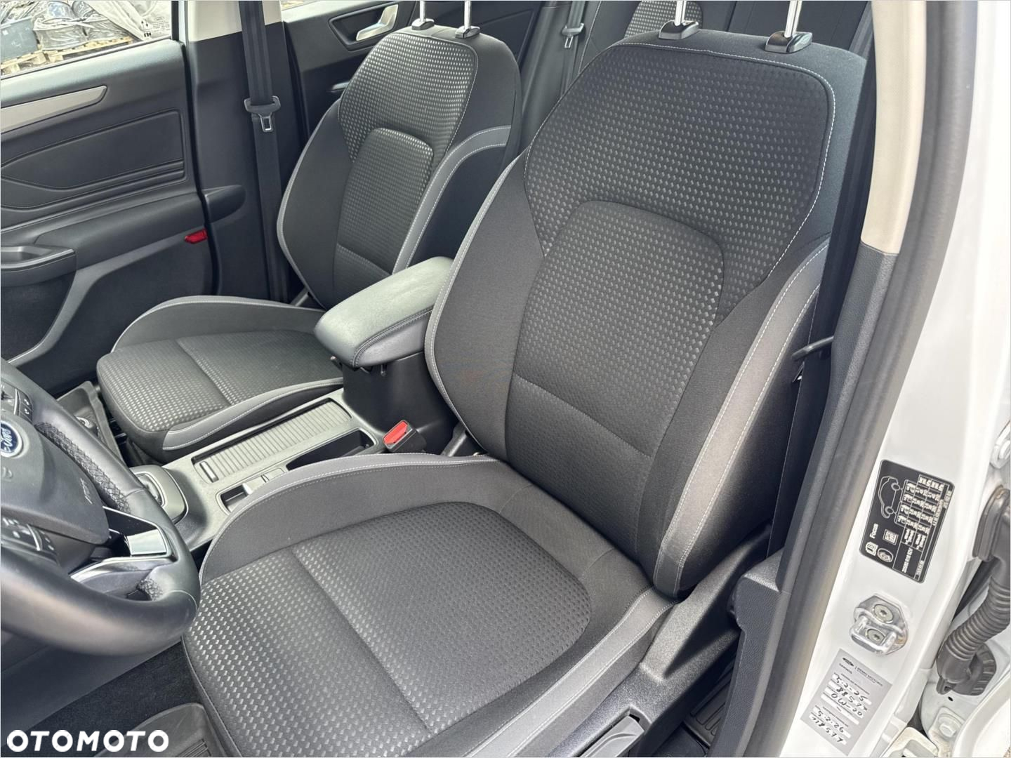Ford Focus 1.5 EcoBlue Connected - 17