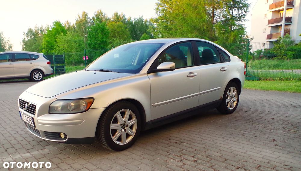 Volvo S40 2.0D Momentum - 1