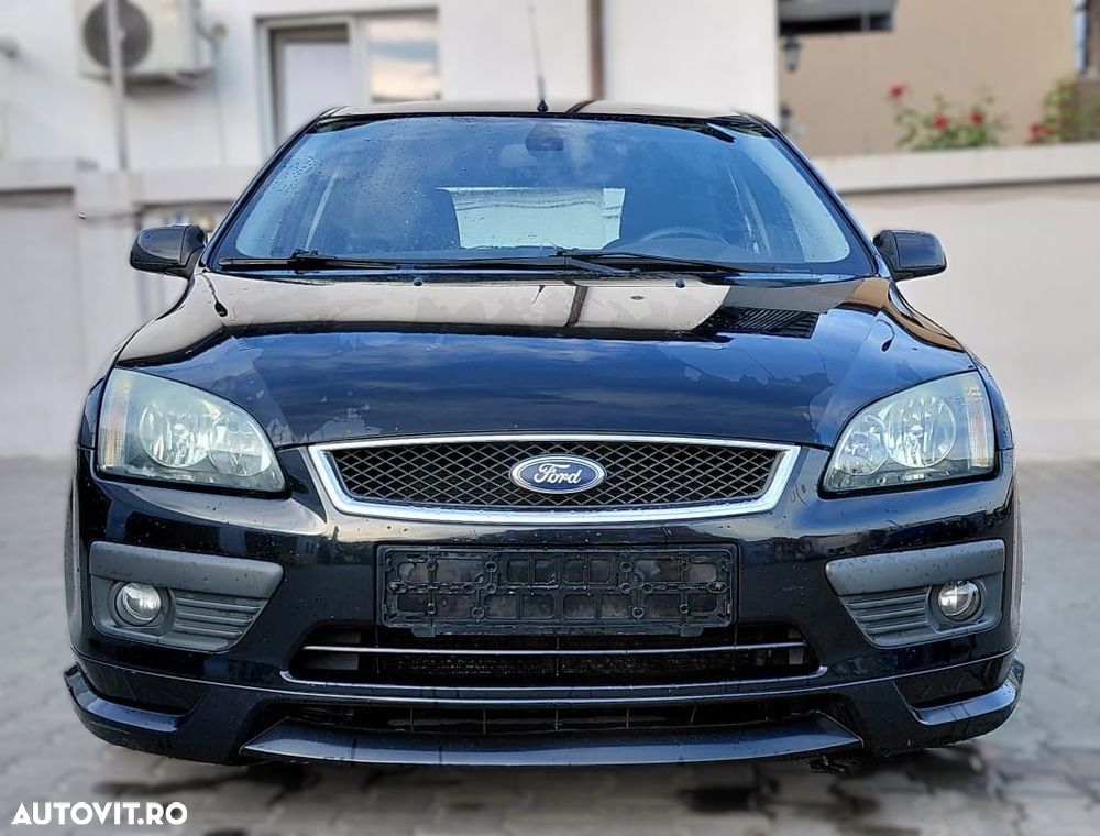 Ford Focus 2.0 Futura - 2
