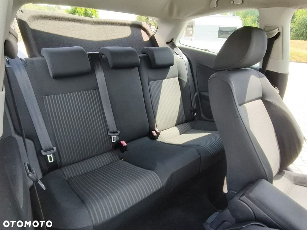 Volkswagen Polo - 14