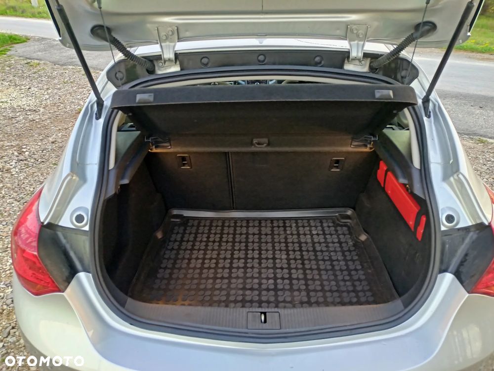 Opel Astra 1.6 Cosmo - 8