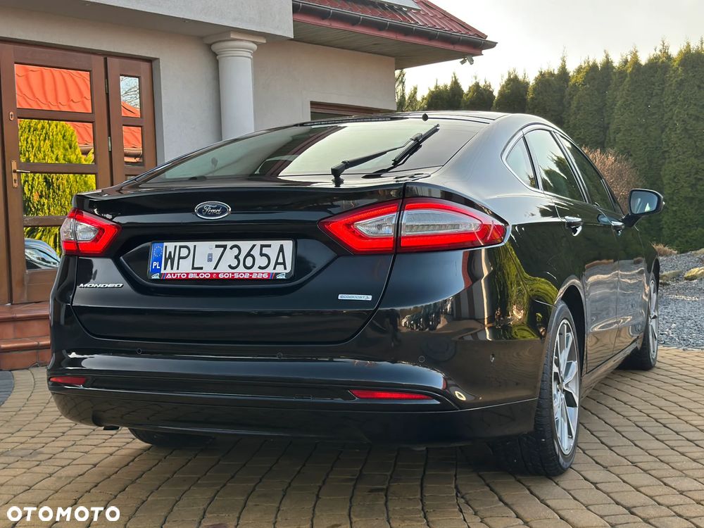 Ford Mondeo - 32