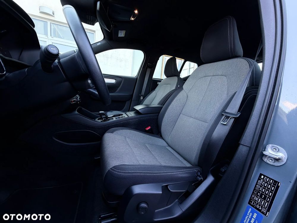 Volvo XC 40 T3 Momentum Pro - 20