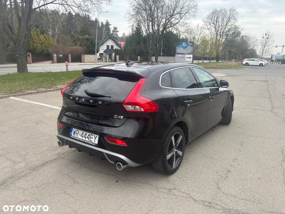 Volvo V40 D4 Drive-E R-Design Summum - 6