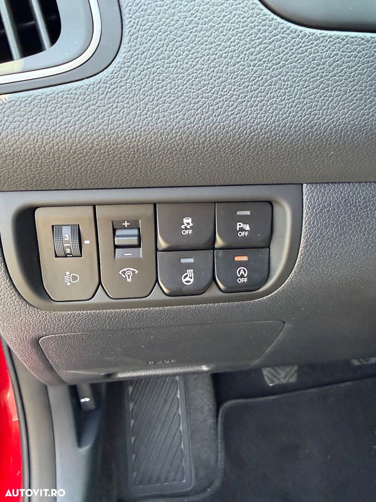 Kia Rio 1.1 CRDI Uefa Euro 2016 - 14