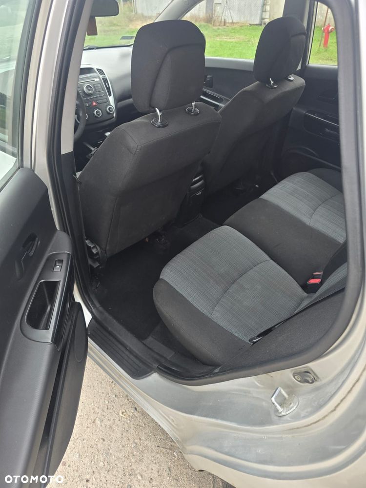 Kia Ceed 1.6 Comfort + - 9