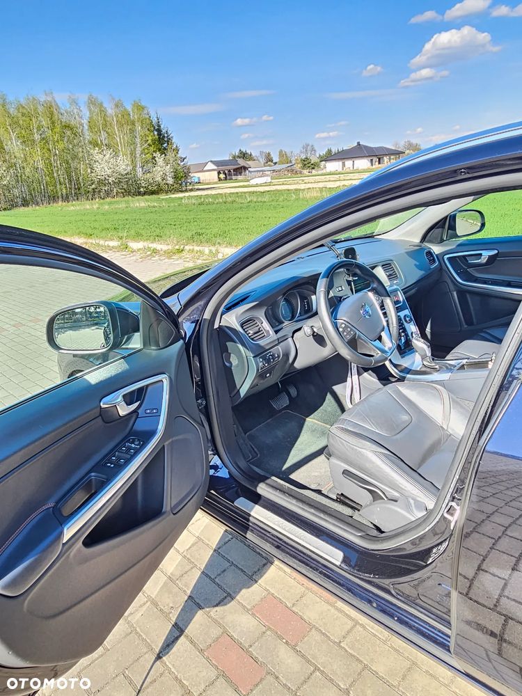 Volvo V60 D4 Drive-E Ocean Race - 22