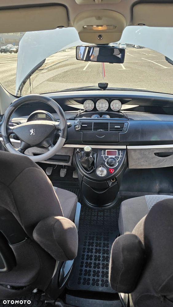 Peugeot 807 - 16