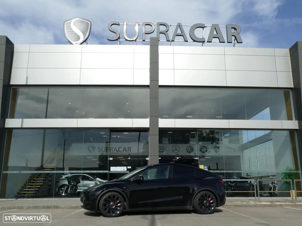 Tesla Model Y Performance Tração Integral - 42