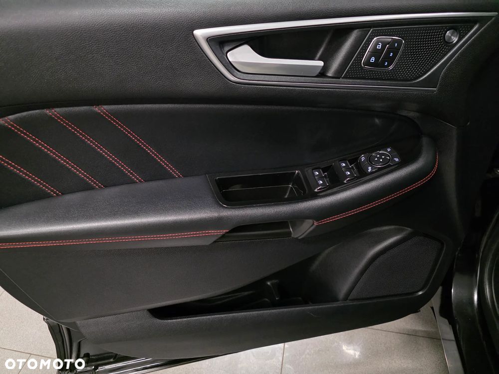 Ford Edge 2.0 EcoBlue 4WD ST-Line - 24