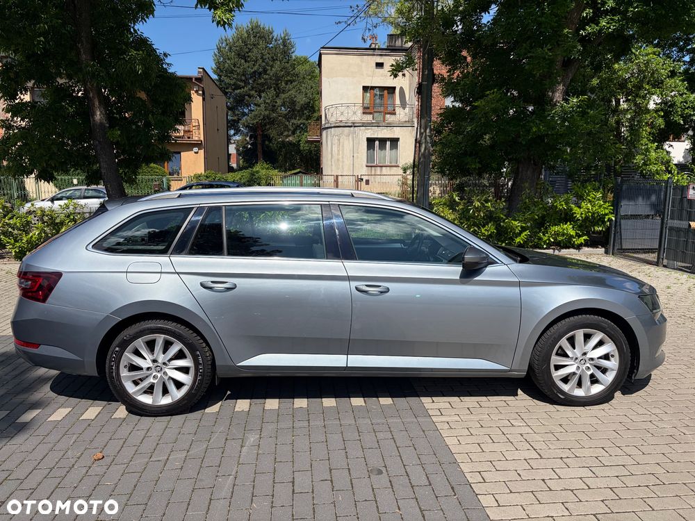 Skoda Superb 1.5 TSI ACT Ambition DSG - 5