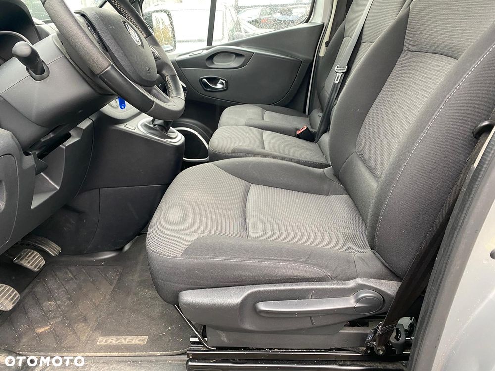 Renault Trafic Combi Life - 24