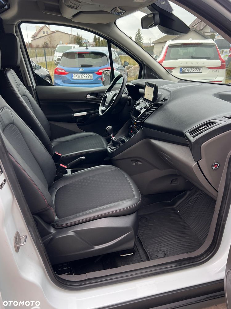 Ford Connect Sport - 29