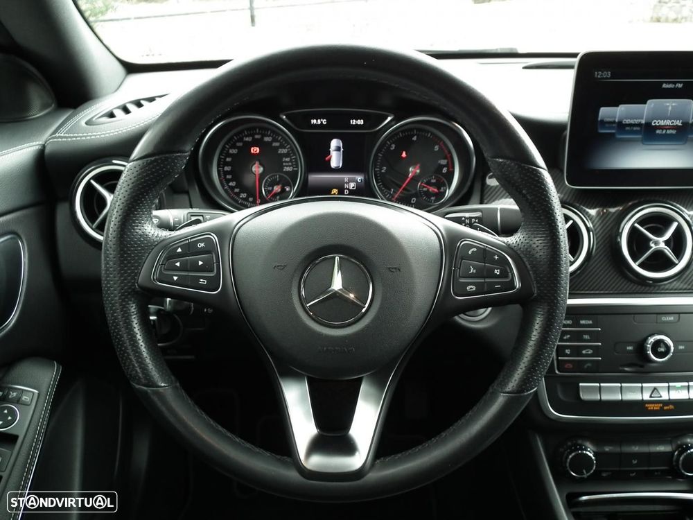 Mercedes-Benz CLA 200 d Shooting Brake AMG Line Aut. - 24